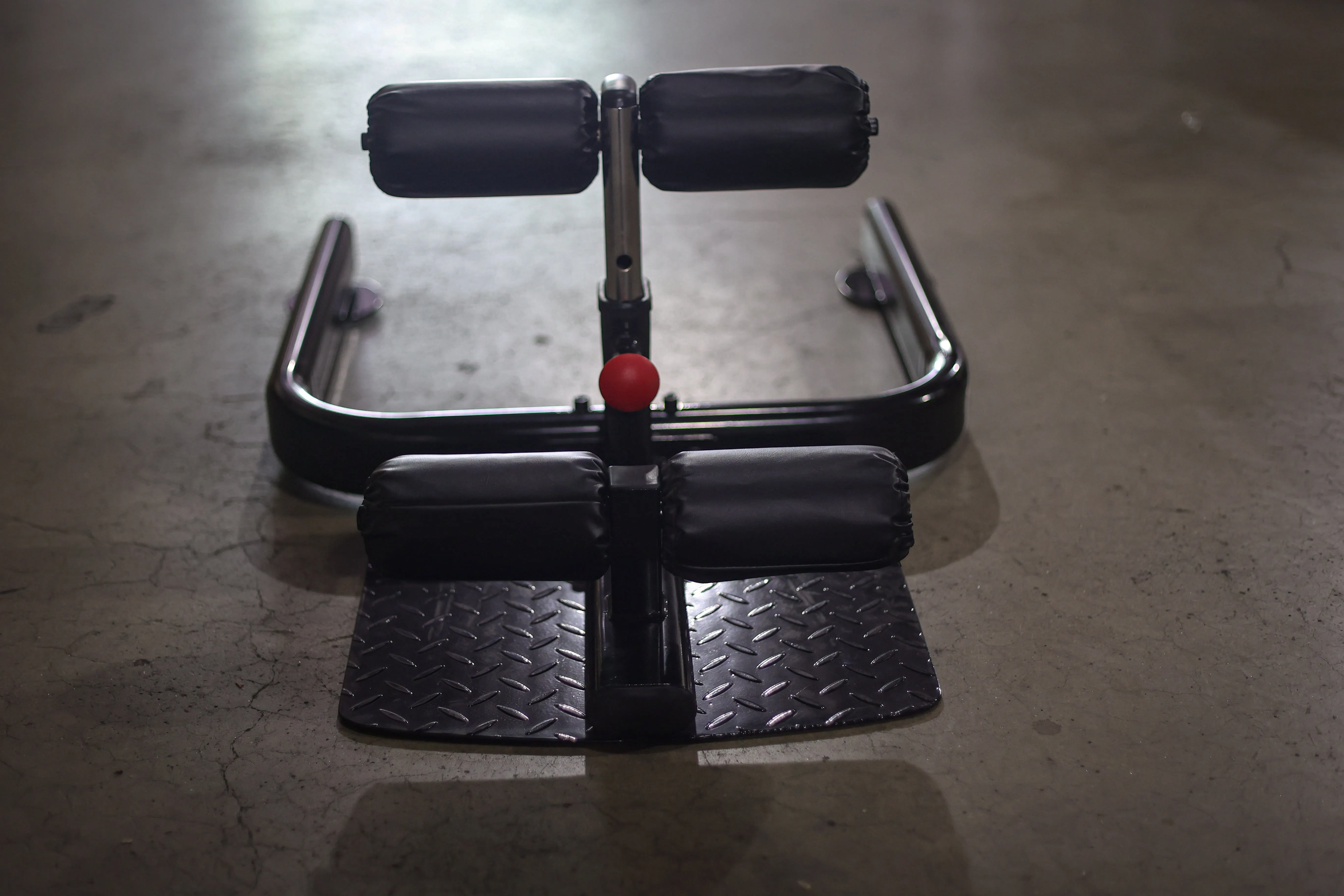 Sissy Squat Machine